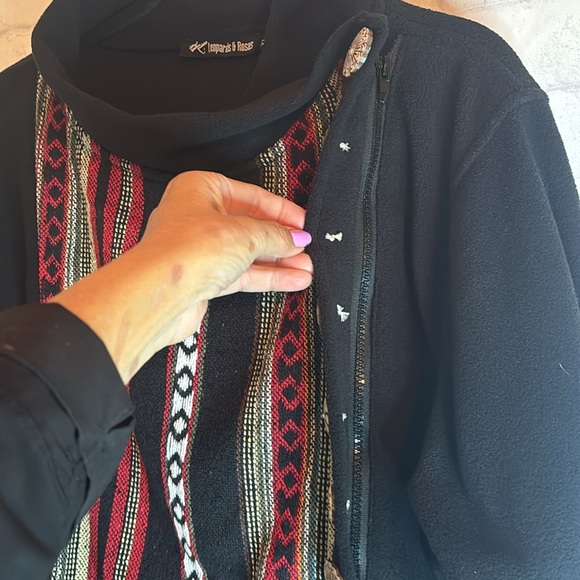 Leopards and Roses Short Fleece/Gheri Bone Button Jacket Size XL - Picture 8 of 11